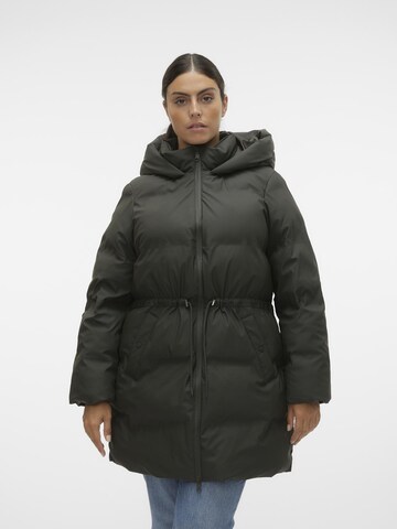 Vero Moda Curve Winterjas 'NOE' in Groen: voorkant