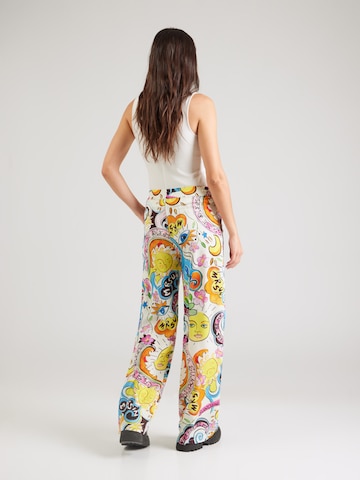 Largi Pantaloni de la Emily Van Den Bergh pe alb