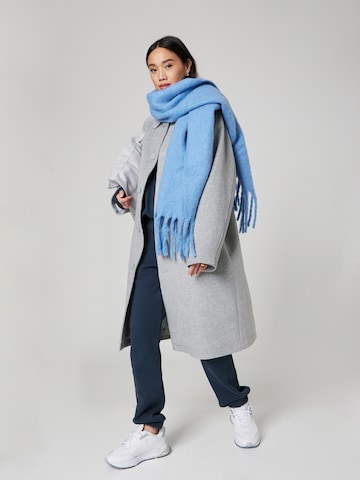 ABOUT YOU x Alvaro Soler Between-seasons coat 'Joscha' in Grey