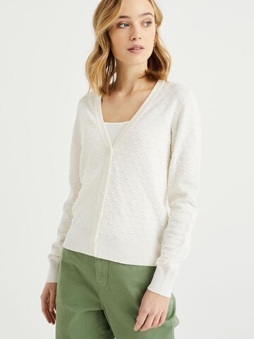 WE Fashion Knit Cardigan in White: front