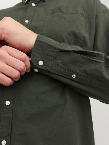 Jack & Jones Plus Regular fit Button Up Shirt 'Oxford' in Green
