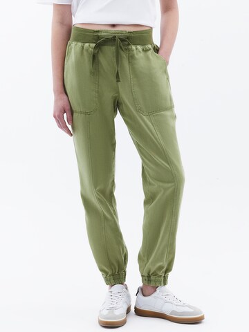 Tapered Pantaloni di OXXO in verde: frontale