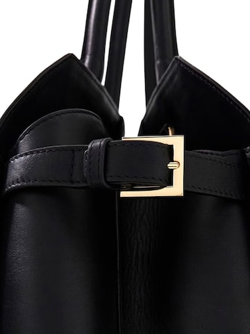GUESS Torba za čez ramo 'Guess Sac Bandoulière Yulia Small Satchel Black' | črna barva