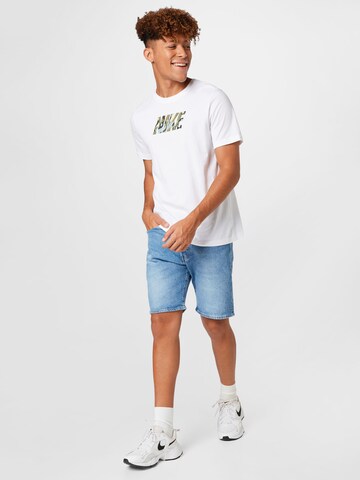 Tricou funcțional 'Clash' de la NIKE pe alb