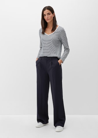 s.Oliver Loose fit Pleat-front trousers in Blue