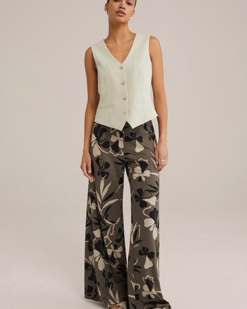 WE Fashion Wide leg Trousers in Green