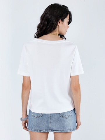 T-shirt Busem en blanc