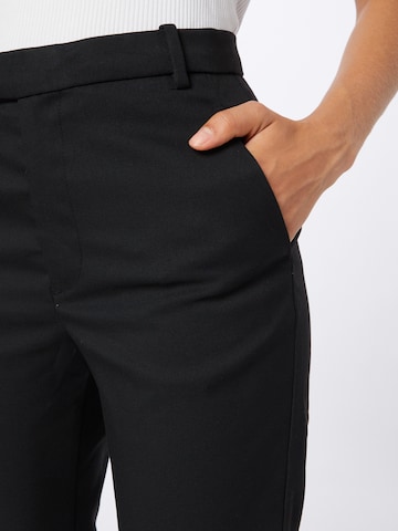 Lindex - Regular Calças chino 'Polly' em preto