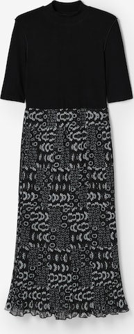 Robe Desigual en noir : devant