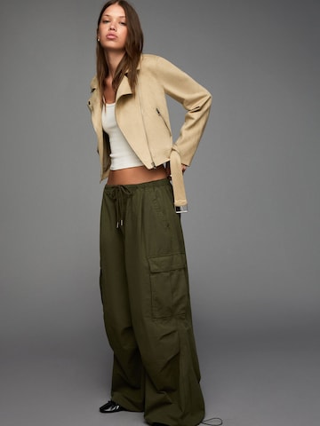 Bershka Välikausitakki värissä beige