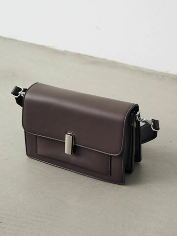 Noella Ostoskassi ' Adele ' värissä ruskea