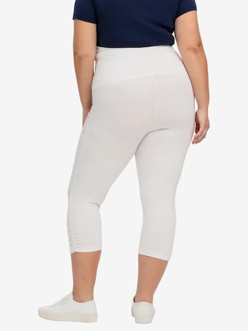 SHEEGO Slimfit Leggings in Weiß