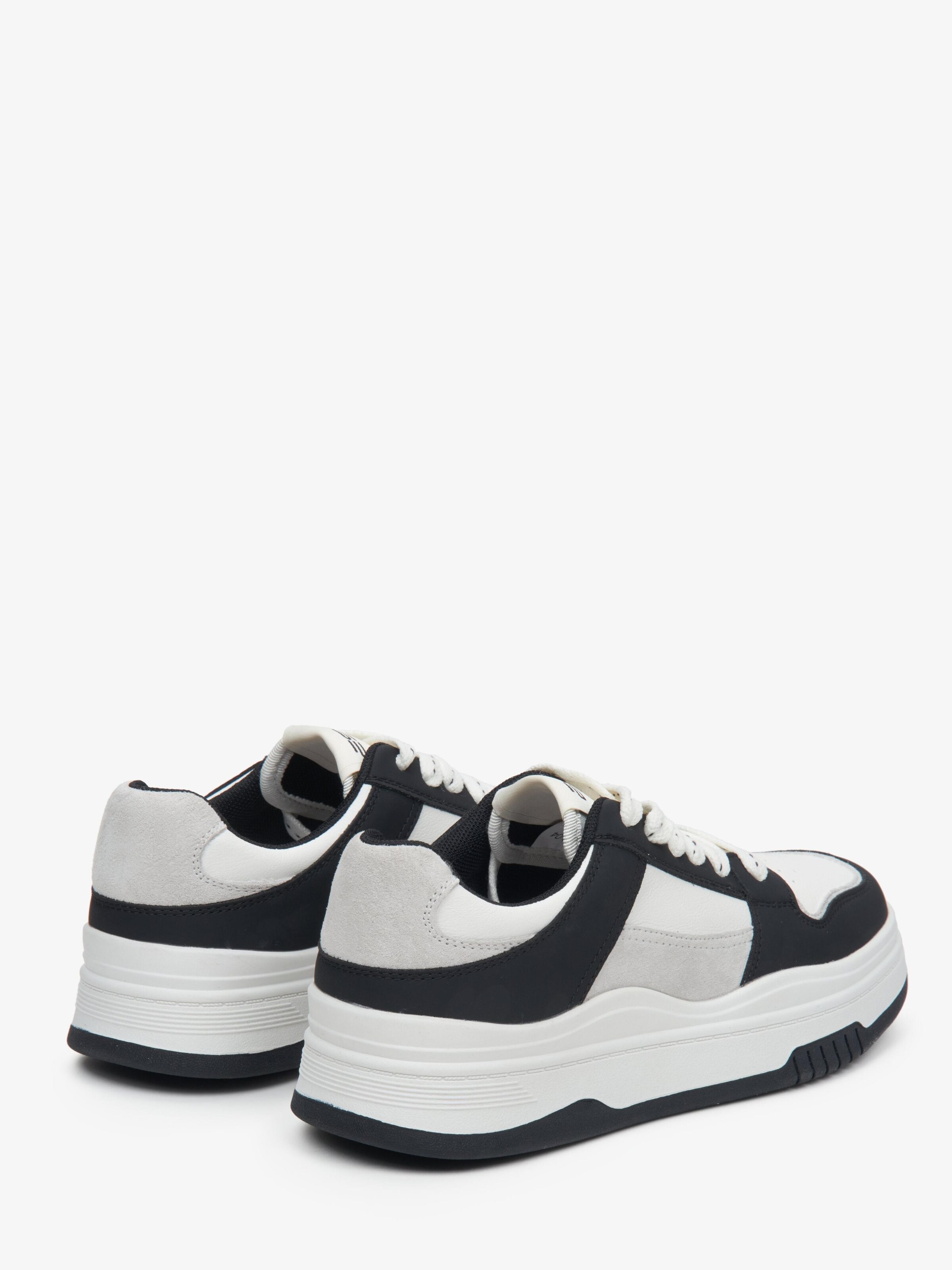 ES8 Platform trainers '23012' in White