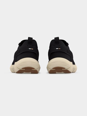 BOSS Rövid szárú sportcipők 'MOTION' - fekete