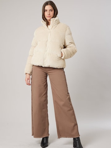 Deeluxe Wintermantel in Beige