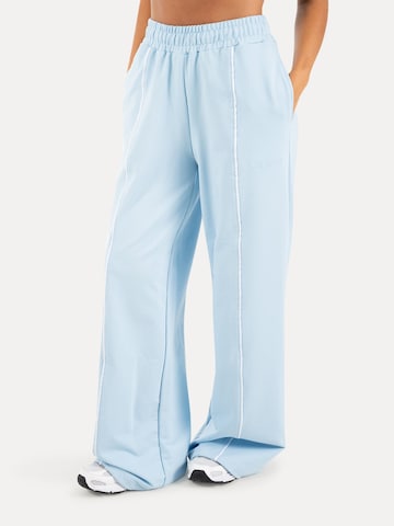 Smilodox Loose fit Trousers ' Veyt ' in Blue: front