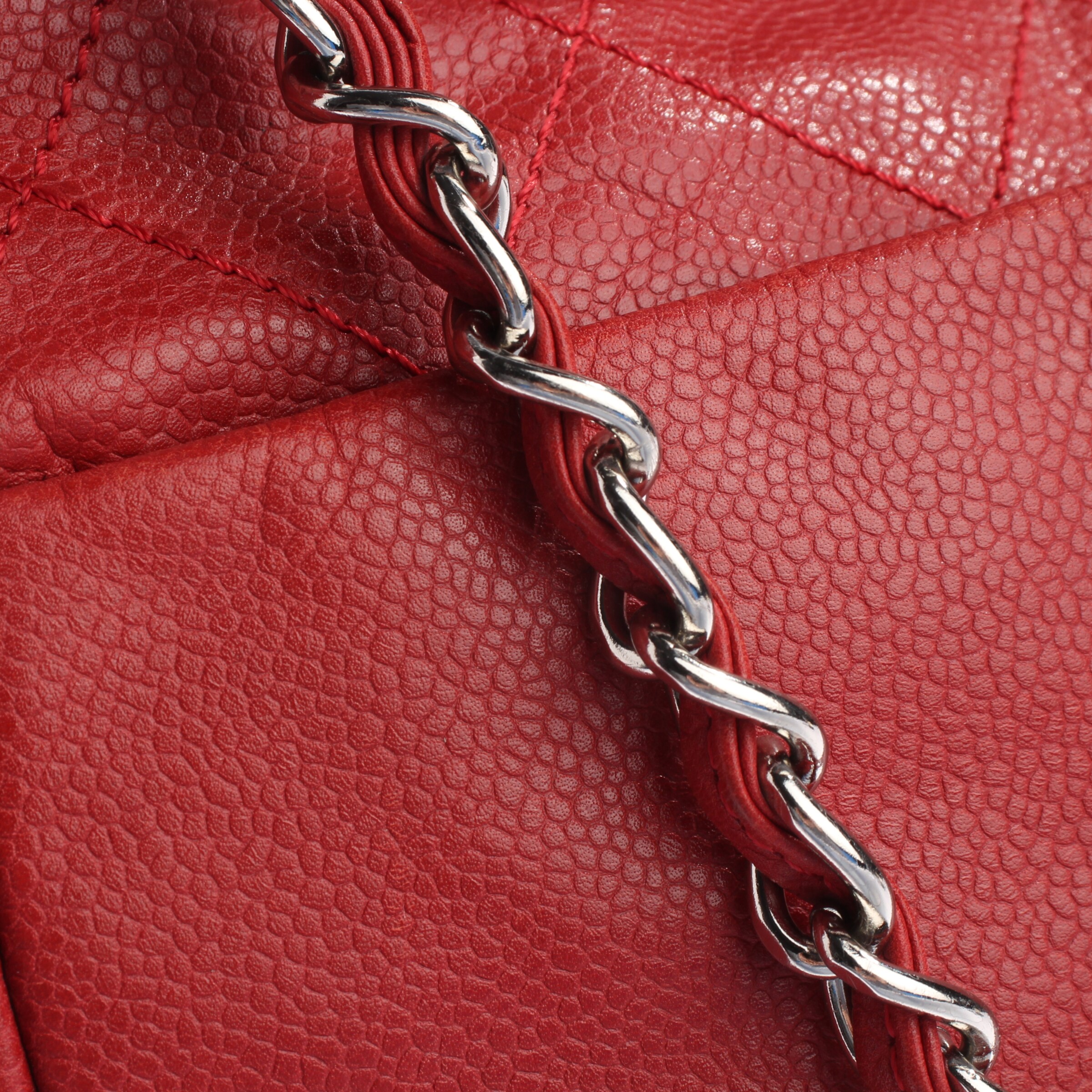 CHANEL Bag in One size in Red