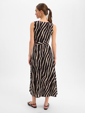 zero Kleid in Schwarz