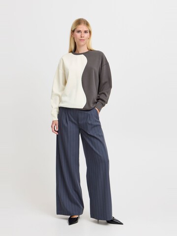 b.young Sweatshirt 'TULLAS' in Grijs