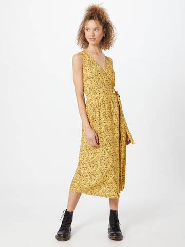 Thinking MU Summer Dress 'Amapola' in Yellow: front