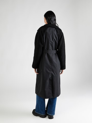 BRAVE SOUL Between-Seasons Coat in Black