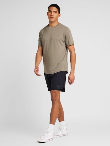 Hoka One One Functioneel shirt 'ESSENTIAL' in Grijs