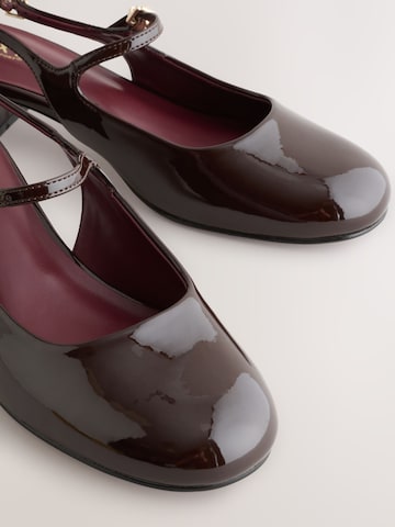 Next - Zapatos destalonado 'Forever Comfort' en rojo