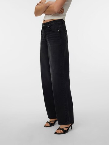 VERO MODA Regular Jeans 'VMHALLIE' in Black