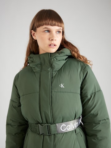 Calvin Klein Jeans Зимнее пальто в Зеленый