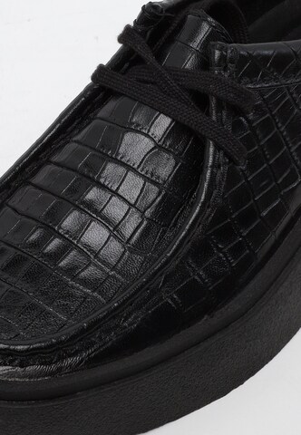 CLARKS Čevlji na vezalke 'Torview W' | črna barva