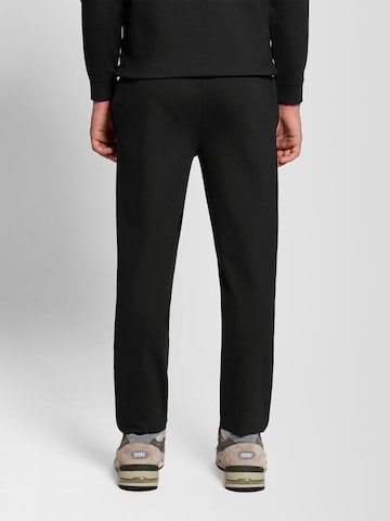 Lyle & Scott Regular Pants in Black