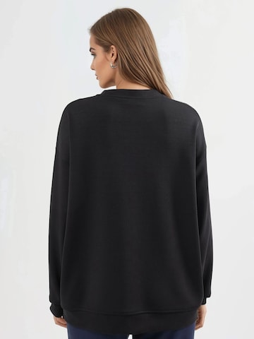 Busem Sweatshirt in Zwart
