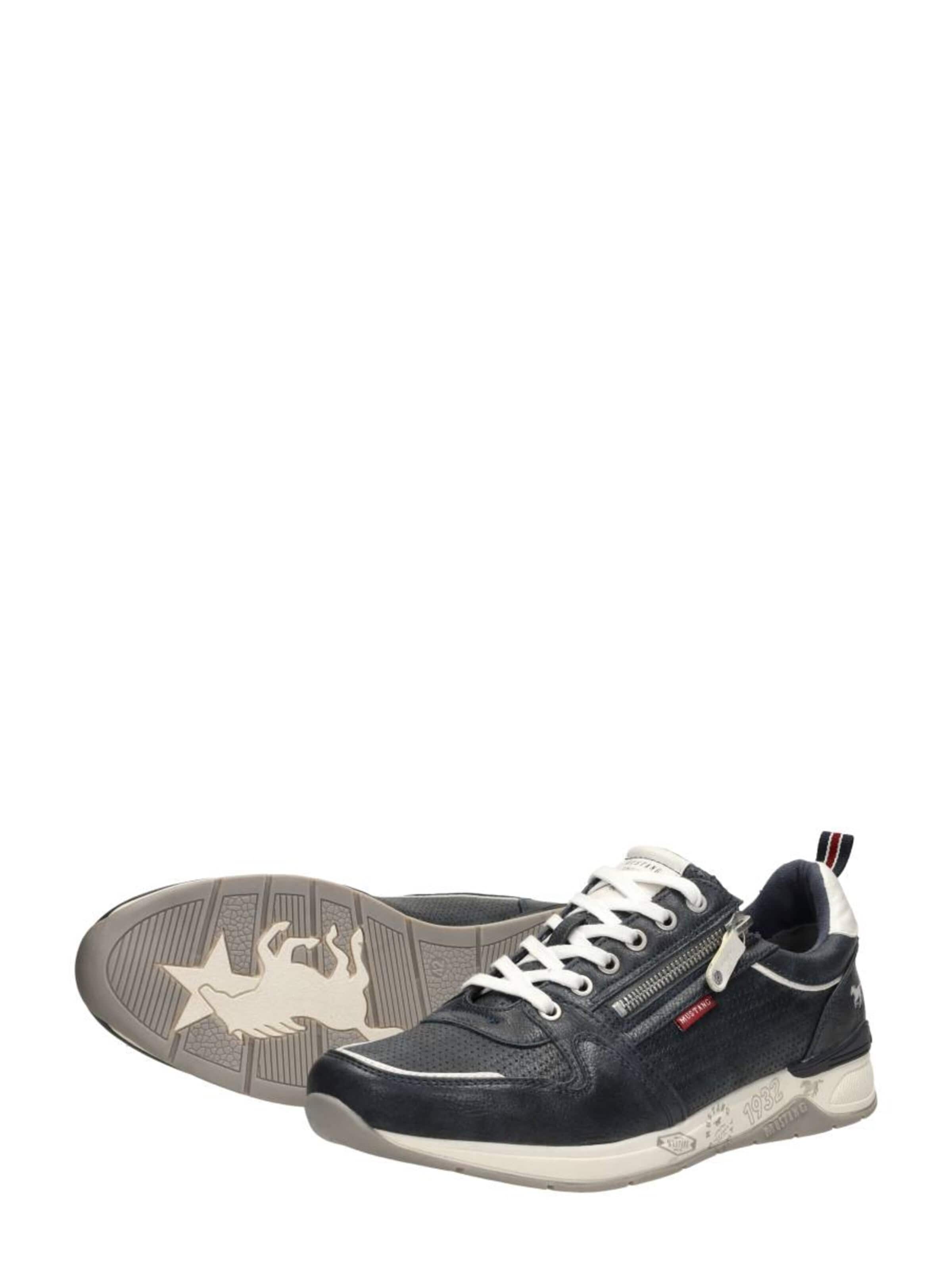 Baskets basses 'Sneakers Laag' MUSTANG en bleu