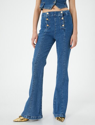 Koton Flared Jeans in Blau: Vorderseite