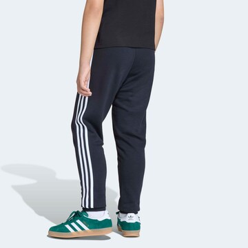 ADIDAS ORIGINALS Tapered Pants in Black