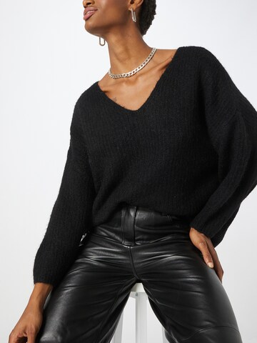 VERO MODA Sweater 'JULIE' in Black
