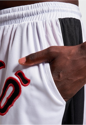 Regular Pantaloni 'BBall' de la Ecko Unlimited pe alb