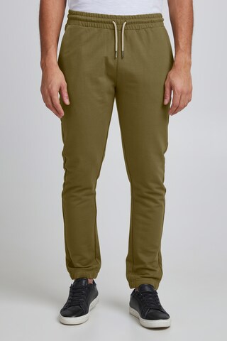 BLEND Slim fit Pants in Green: front