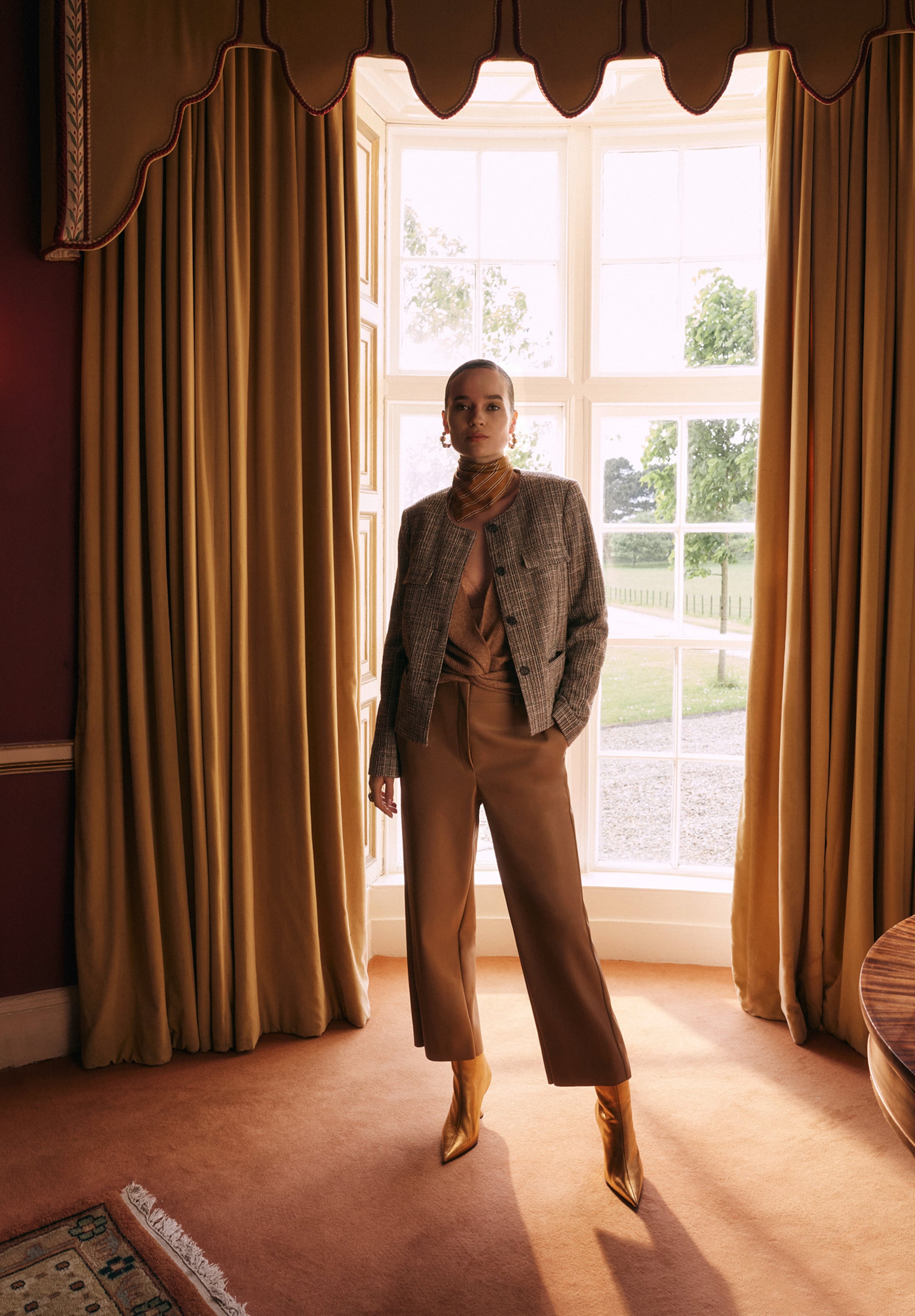 Loosefit Pantaloni di Betty & Co in marrone