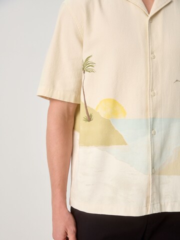 Coupe regular Chemise Next en beige