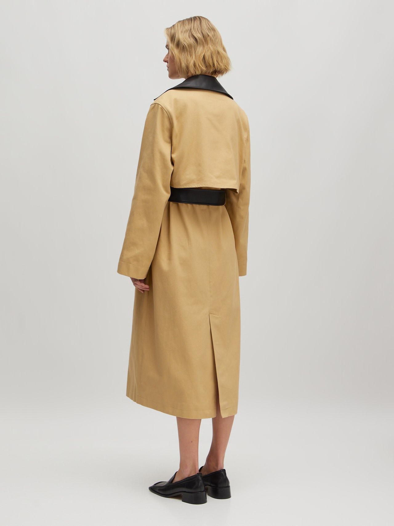 EDITED Produkte Mantel 'Aiko' beige