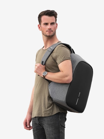 XD Design - Mochila 'Bobby Hero XL' en gris: frente