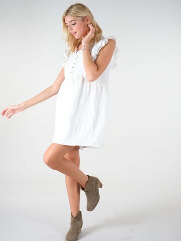 Robe d’été 'Agathe' Deeluxe en blanc