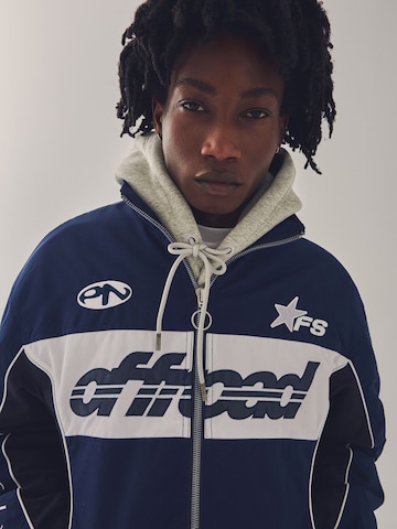 Bershka Overgangsjakke i blå