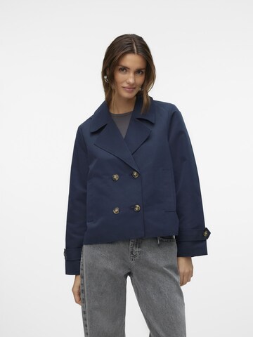 VERO MODA Overgangsfrakke 'CHLOEMIA' i blå: forside