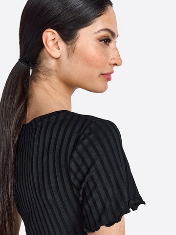 Rich & Royal - Camiseta en negro