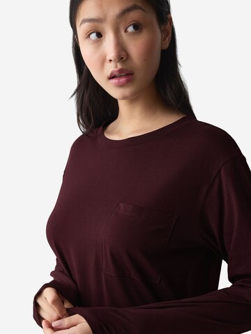 Chemise de nuit ' Red Label Nightdresses Good ' TRIUMPH en rouge