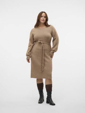 Vero Moda Curve Knit dress 'VMCPippa' in Brown