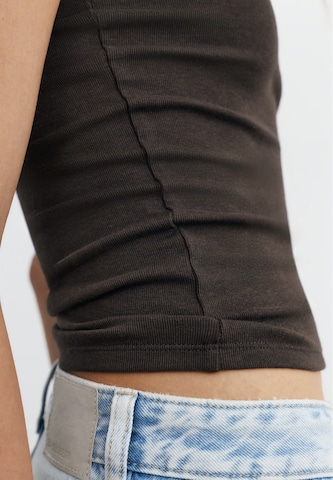 Pull&Bear Toppi värissä ruskea