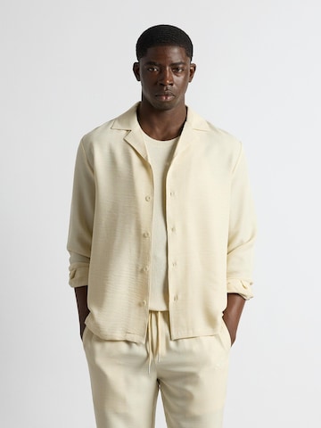 Burocs Regular fit Button Up Shirt in Beige